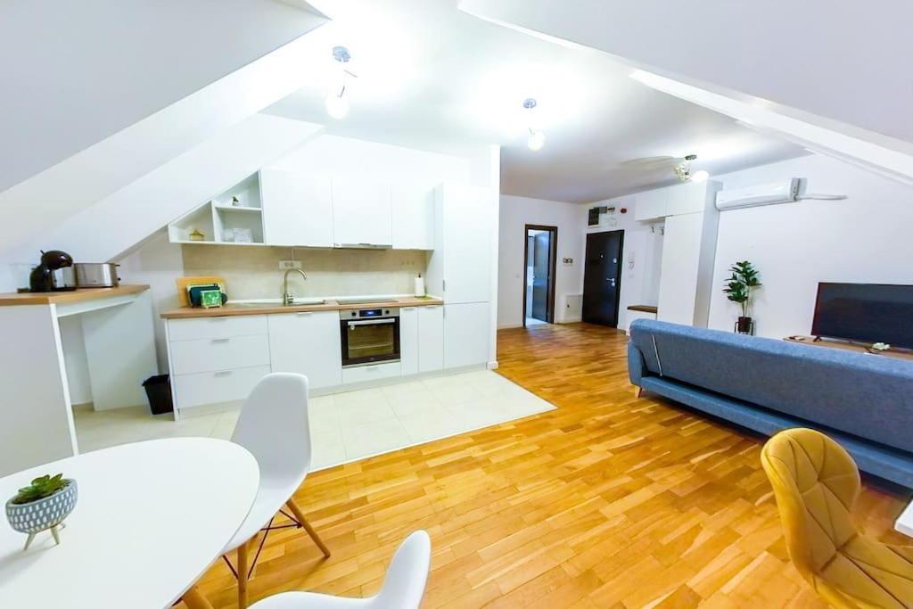 Bucharest Central D Apartment Екстериор снимка